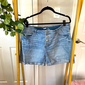 Old Navy cuffed denim shorts.